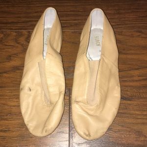 Nude Bloch Elastic Jazz Shoes